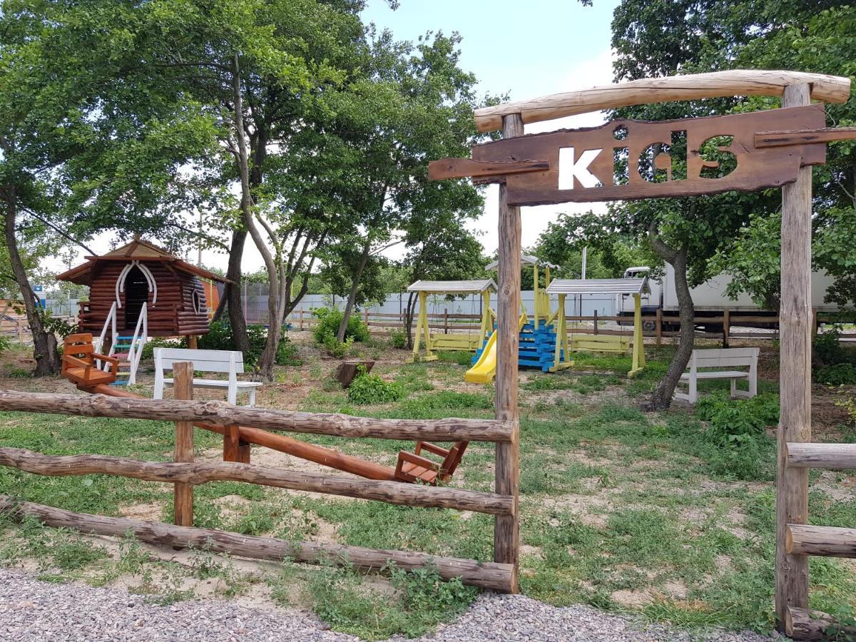Liman Park Eco Hotel Stara Zbur'yivka 外观 照片